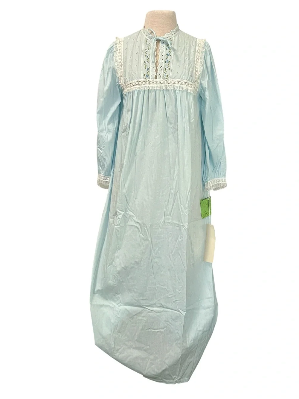 Vintage NWT (1970-1980) Barbizon cotton Light Blue Nightgown